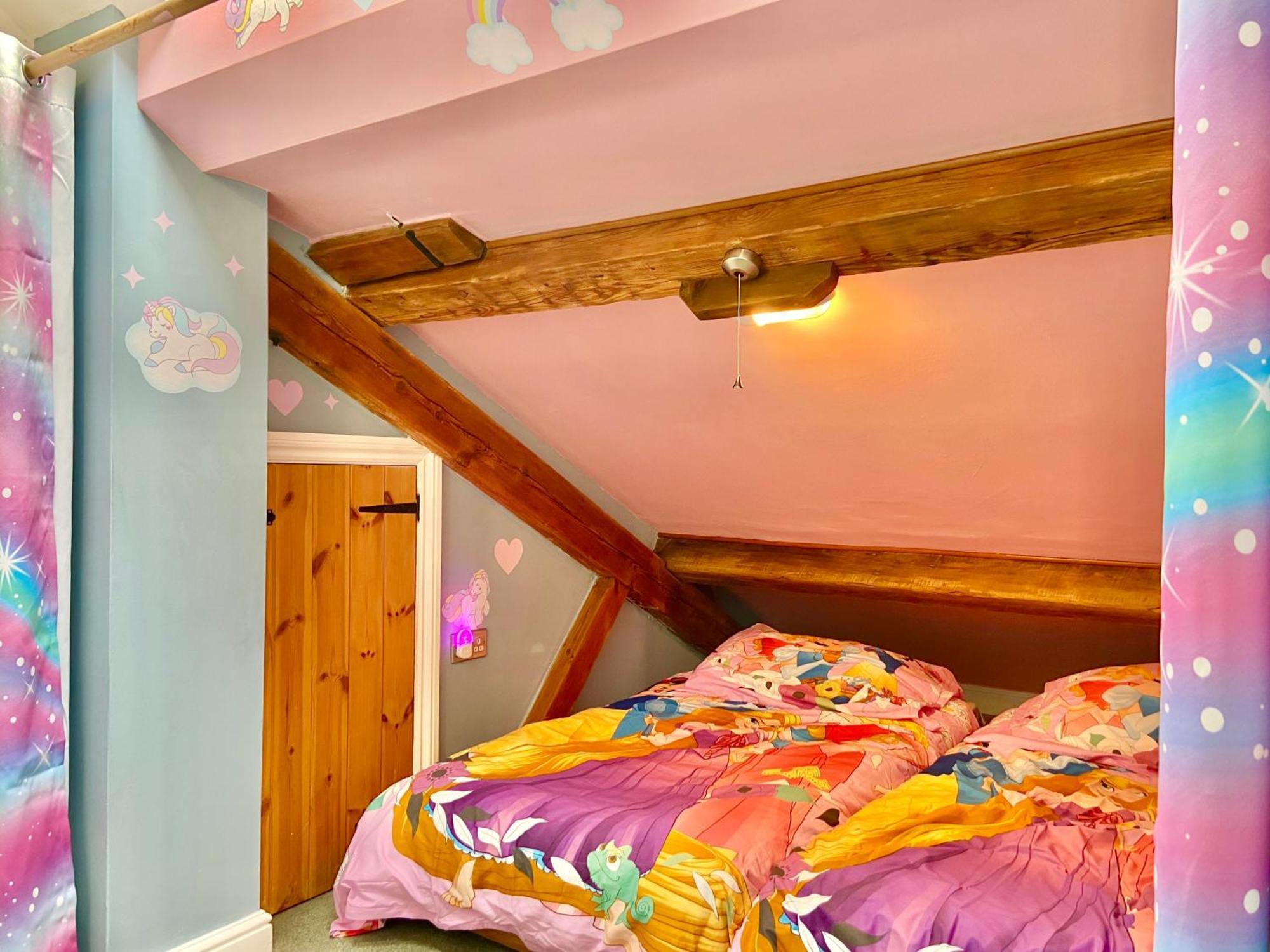 Squirrel Barn Villa Milwich ภายนอก รูปภาพ