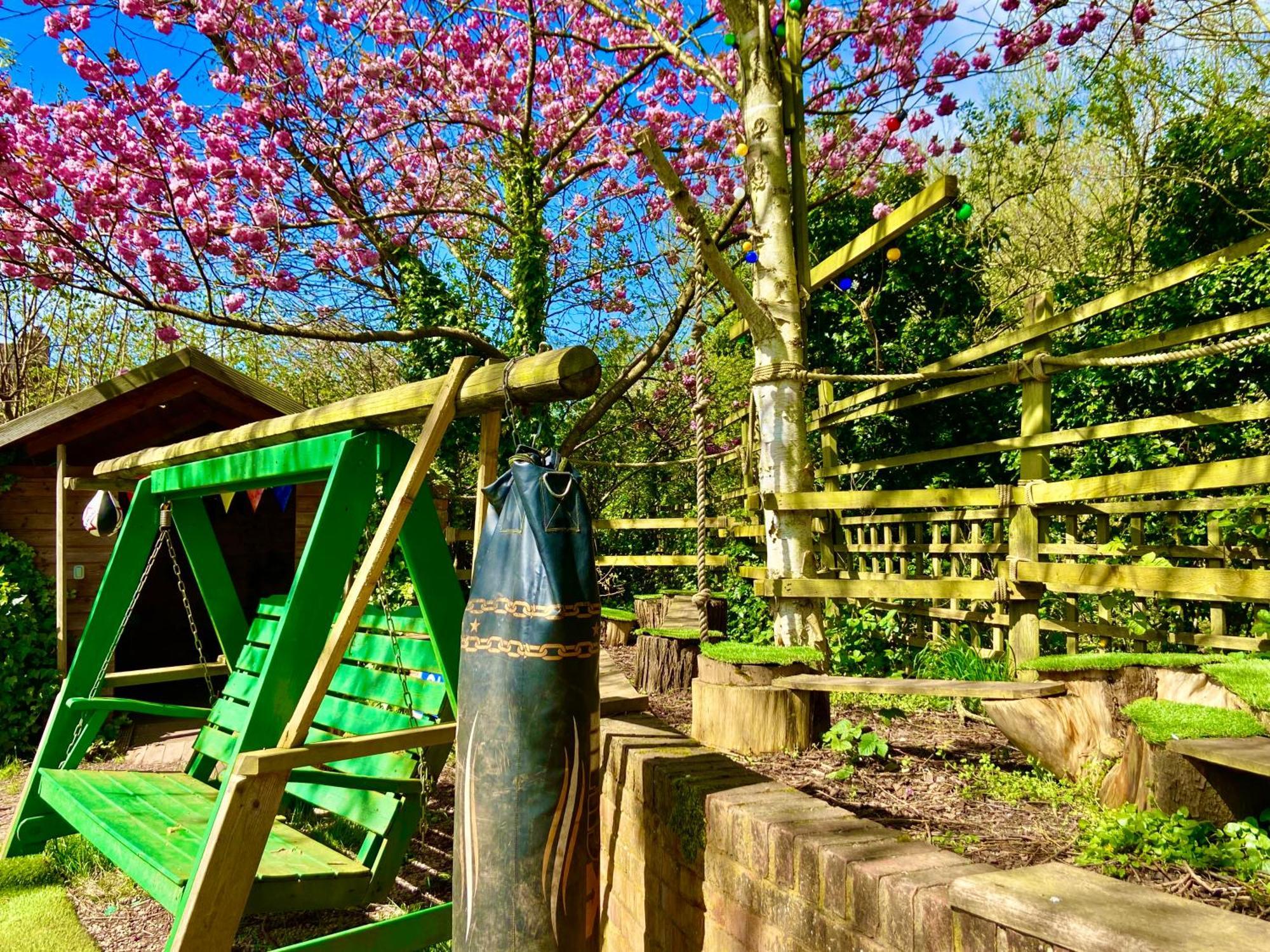 Squirrel Barn Villa Milwich ภายนอก รูปภาพ