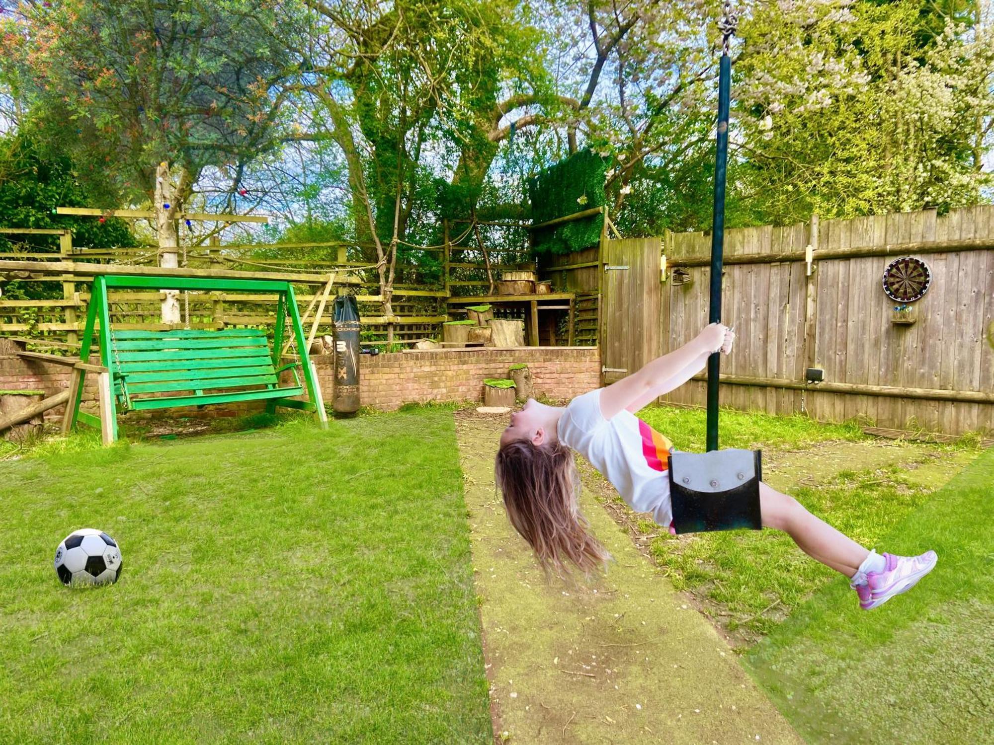 Squirrel Barn Villa Milwich ภายนอก รูปภาพ