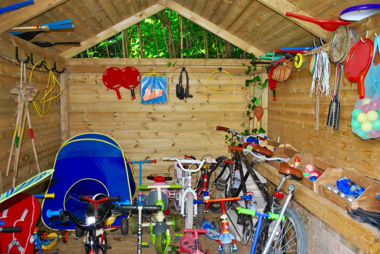 Squirrel Barn Villa Milwich ภายนอก รูปภาพ